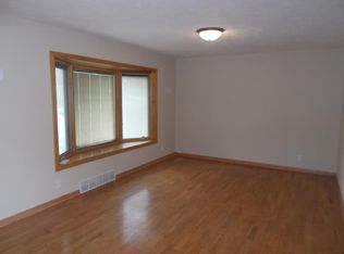 4926 N 58th St, Omaha, NE 68104