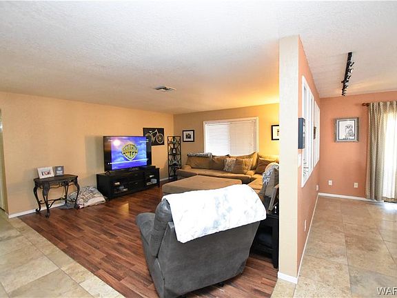 3rd image of 10160 S Hamilton Dr