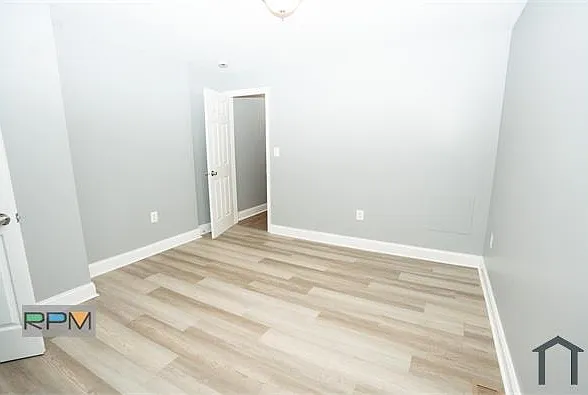 1219 N Luzerne Ave — Photo 5