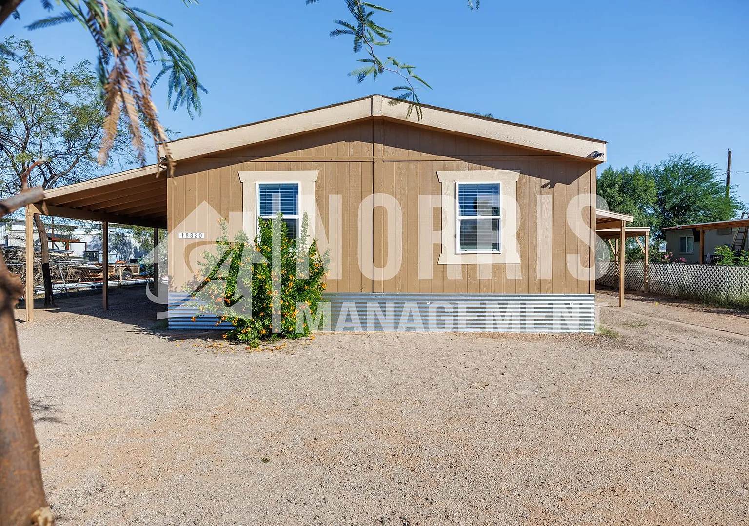 Nice Manufactured Home Close to Town — Photo 1