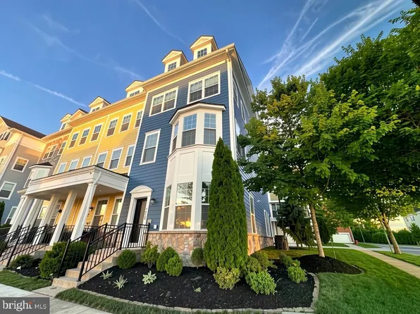 5800 Duncan Dr, Ellicott City, MD 21043