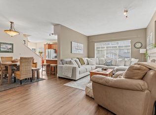 2733 Parkway Dr #2, Surrey, BC V4P 3P7