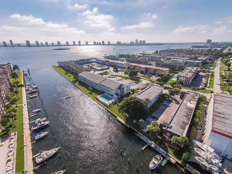 1st image of 104 Paradise Harbour Blvd APT 511