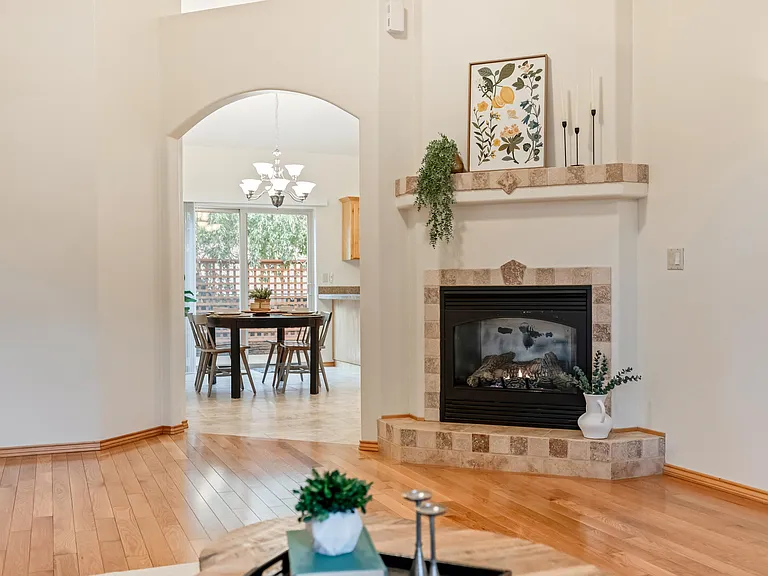 1009 SW Crosscut Ct — Photo 6