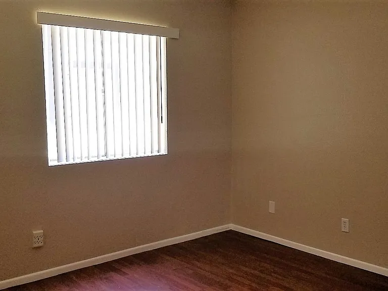 700 W University Dr #119 — Photo 7