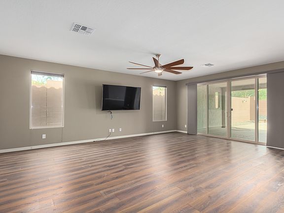 3rd image of 27025 N 69th Ln
