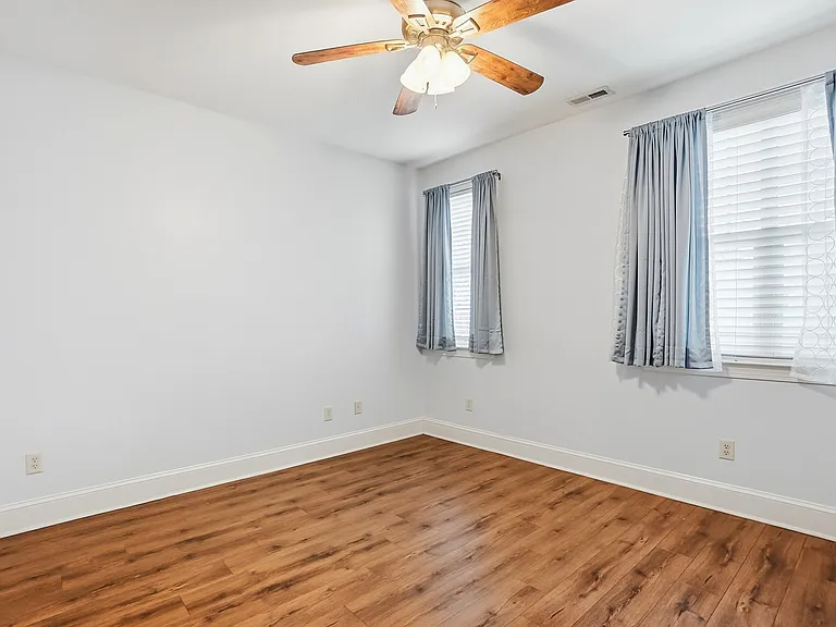 1117 Park West Dr — Photo 18
