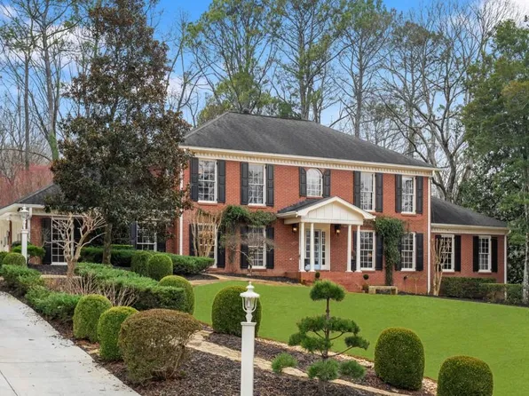 8915 Huntcliff Lake Ct, Sandy Springs, GA 30350