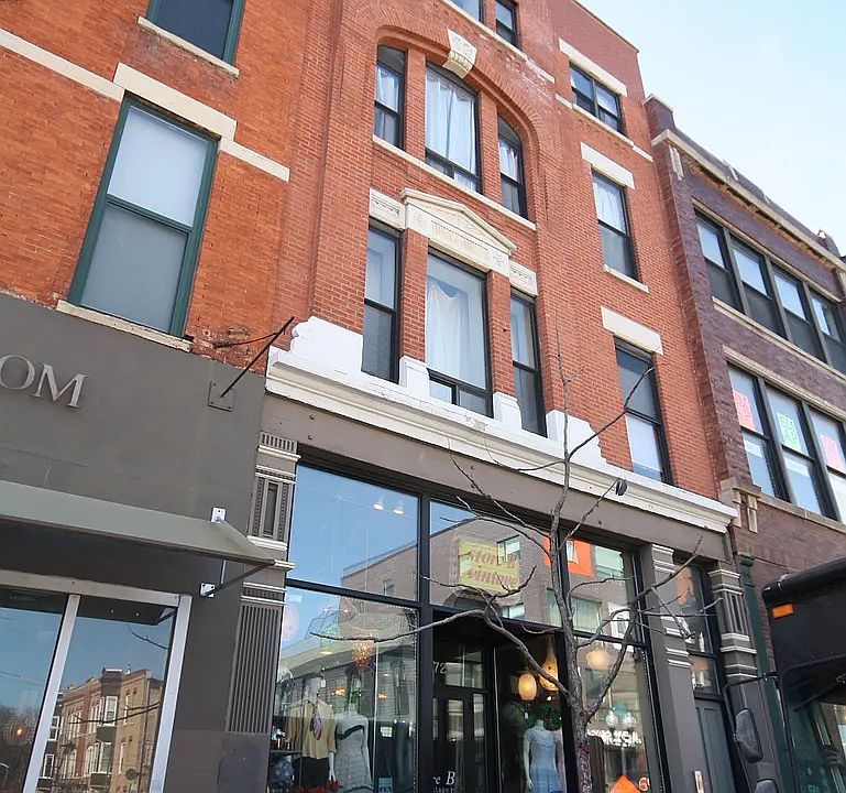 1st image of 1472 N Milwaukee Ave APT 4