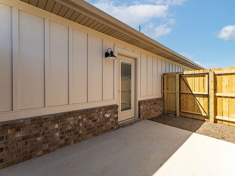 2713 SW Shackelton Ave #1 — Photo 51