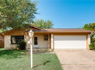 2862 Mims St, Fort Worth, TX 76112