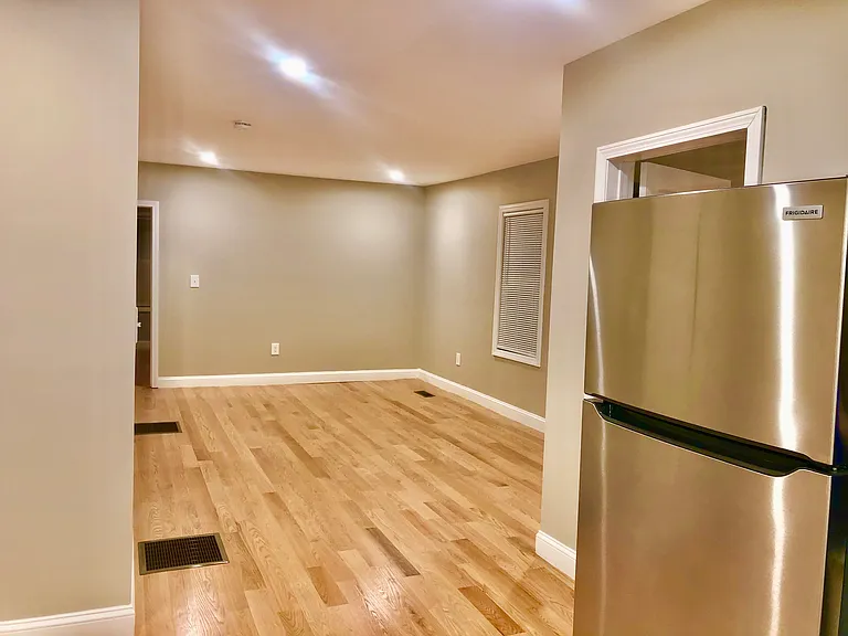 78 Orleans St #1 — Photo 6