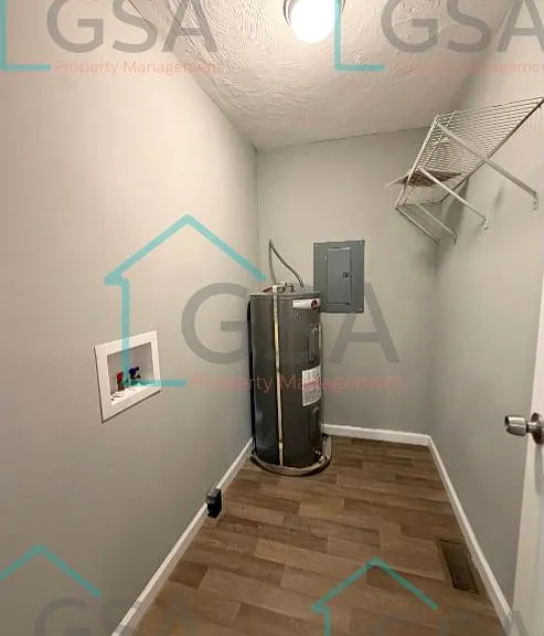222 Earl St — Photo 15