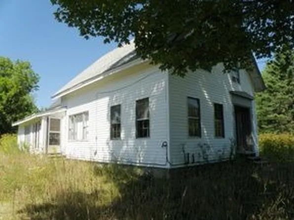 367 E Dover Rd, Dover Foxcroft, ME 04426