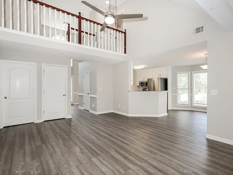 254 Hillandale Dr — Photo 7