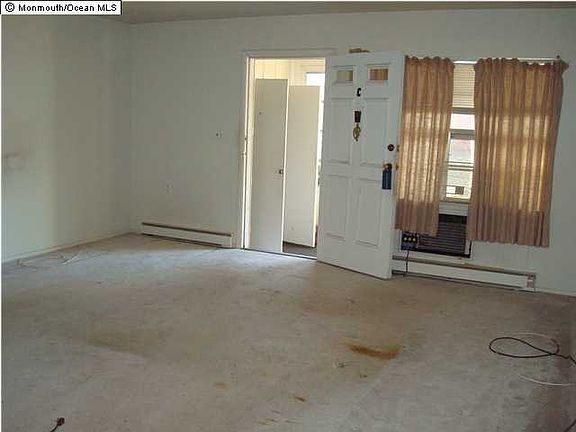 3rd image of 93A Edinburgh Ln