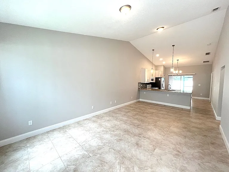 80 Buttonworth Dr #B — Photo 10