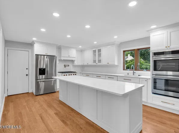 6 Oak Tree Lane, Ocean Twp, NJ 07712