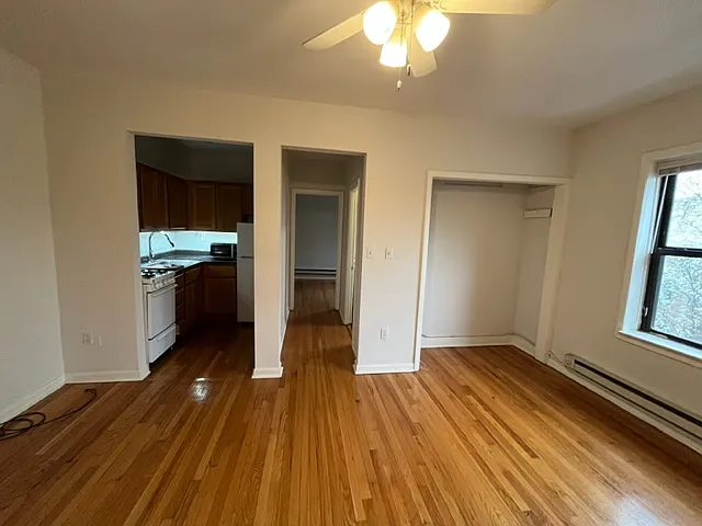 3500 N Fremont St #24 — Photo 4