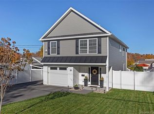 25 Liberty Ave, Danbury, CT 06810