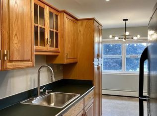 43H Manchester Ct APT H, Freehold, NJ 07728