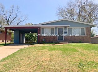 1050 Derhake Rd, Florissant, MO 63033