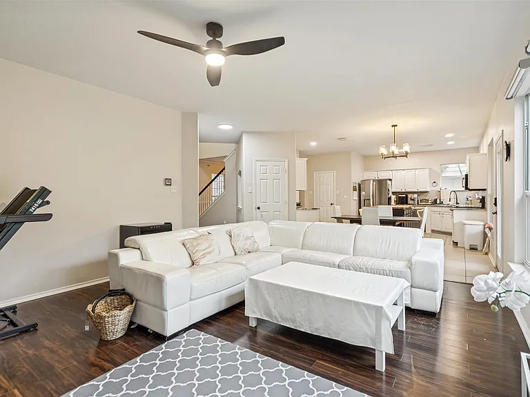 22911 Cardigan Chase — Photo 3