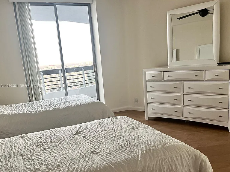 3530 Mystic Pointe Dr #2504 — Photo 13