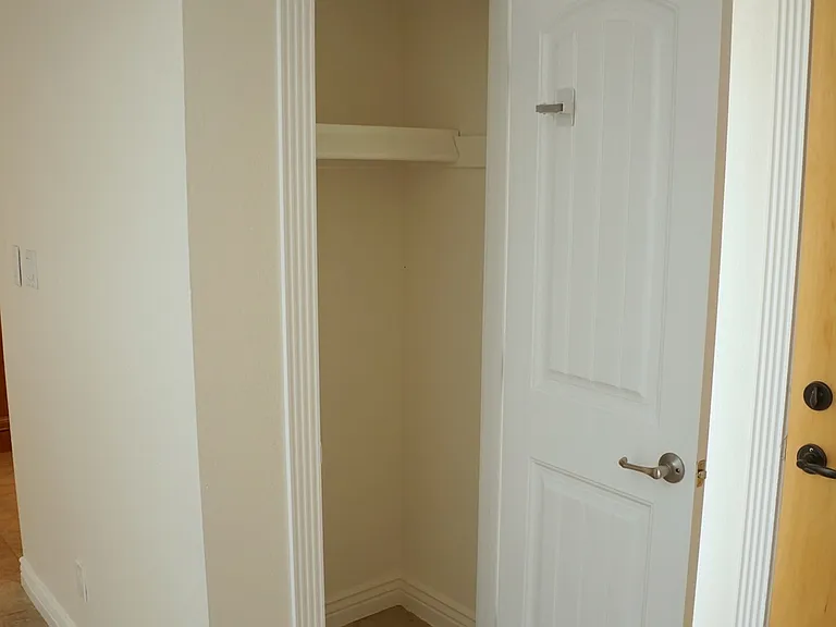 2725 S Azalea Dr — Photo 10