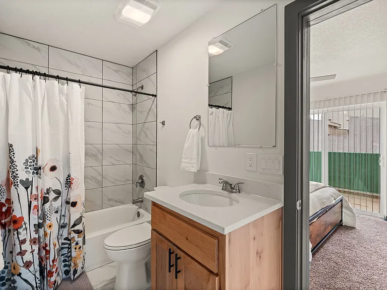 623 14th St SW #2 — Photo 15