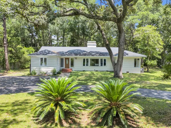 231 Live Oak Ln., Myrtle Beach, SC 29572