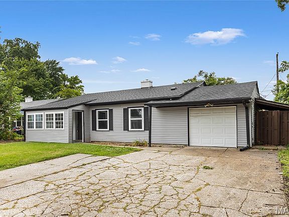 2nd image of 10 Belmont Dr