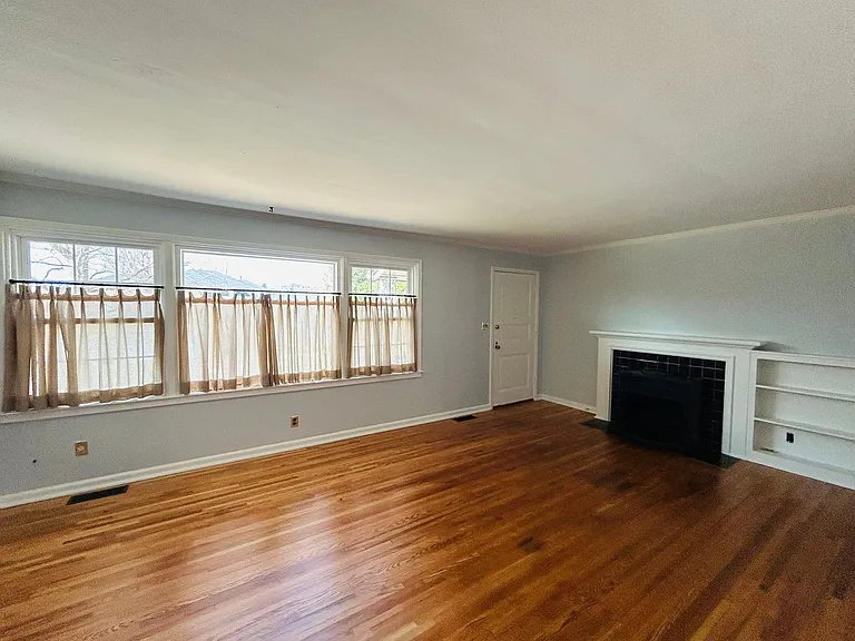 4177 S Troost Pl — Photo 5