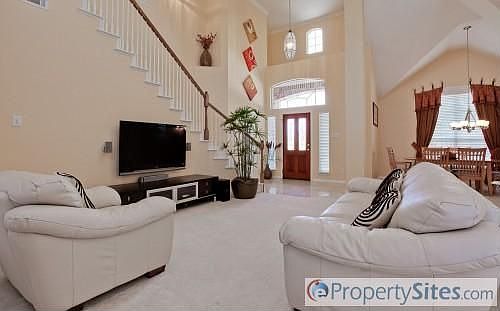 5th image of 11725 Chaucer Dr