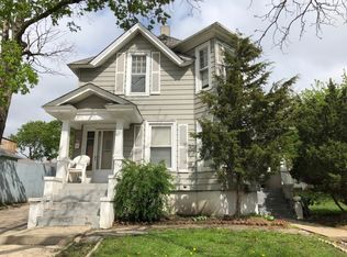 509 Center St, Elgin, IL 60120