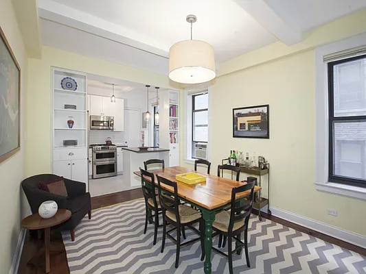 Sold by Sotheby's International Realty | media 11