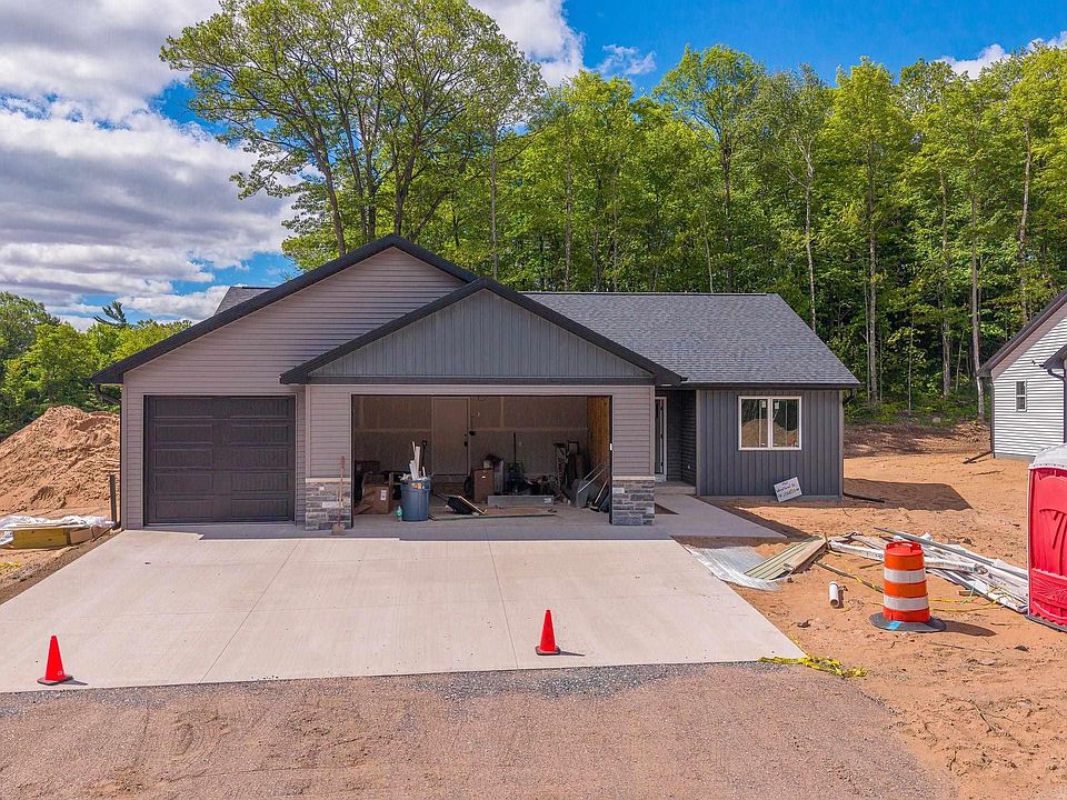 1st image of 150 Woodland Dr