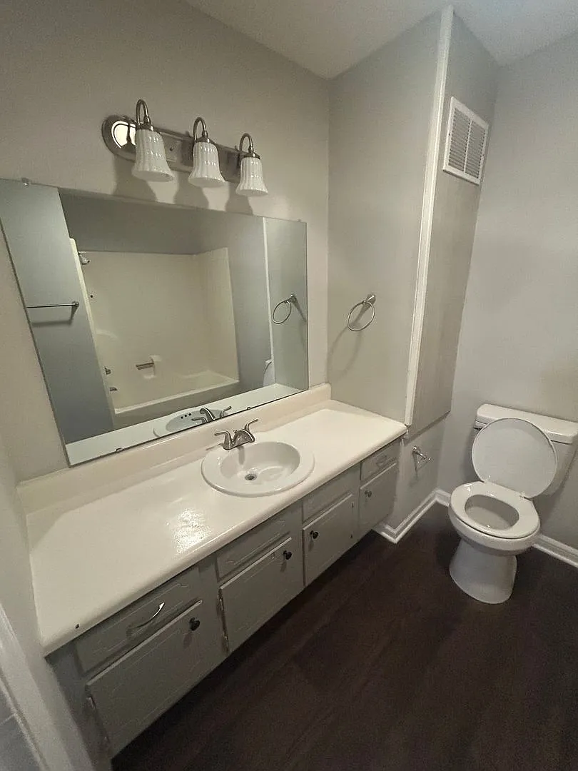 The Lofts on 7th — Photo 4