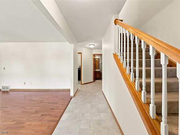4th image of 4104 Western Reserve Dr