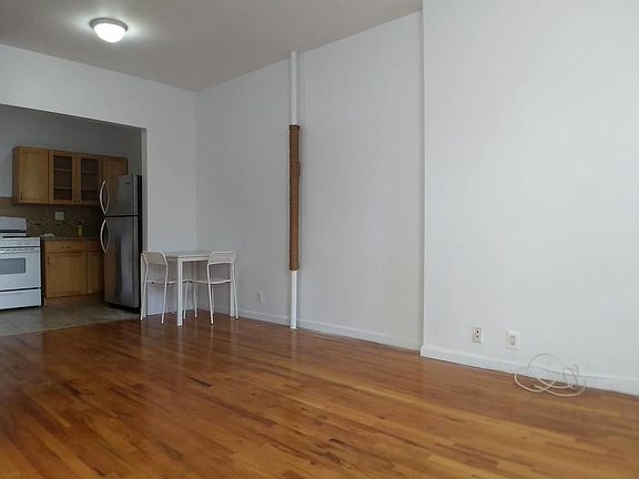 5th image of 617 Marcy Ave #2A
