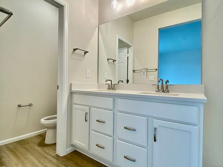 8739 Scarborough Dr — Photo 21