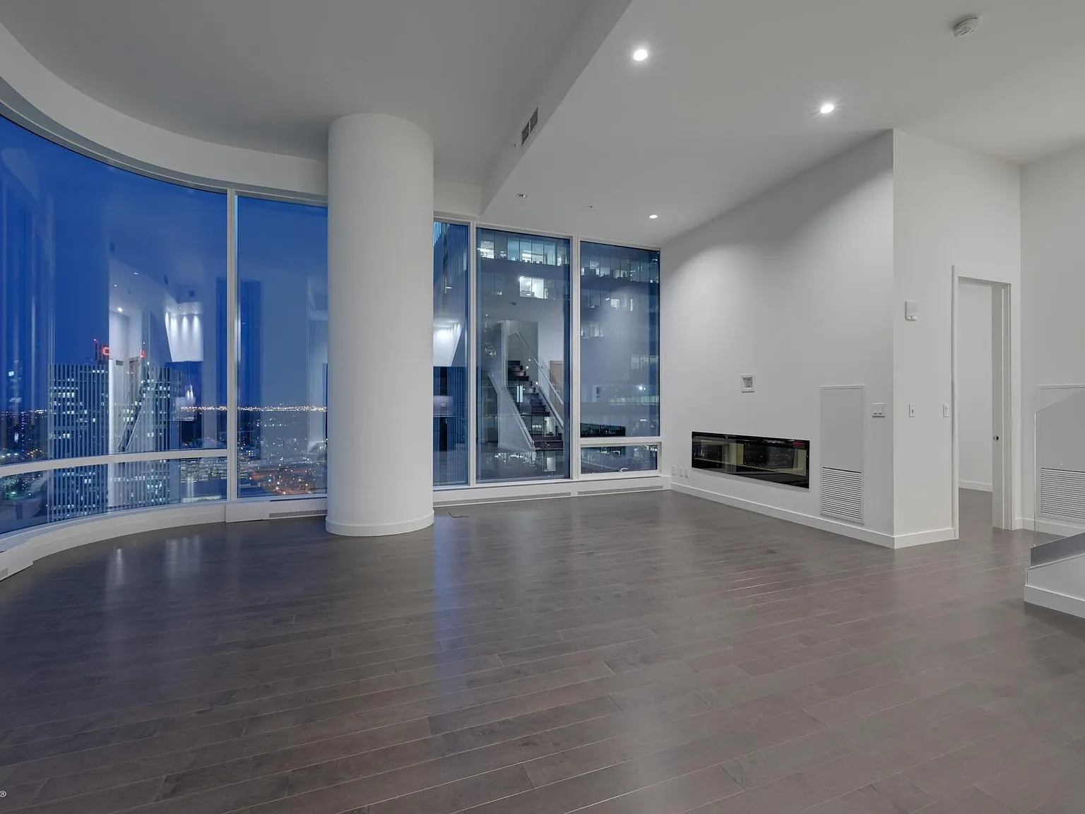 The Legends Private Residences — Photo 3