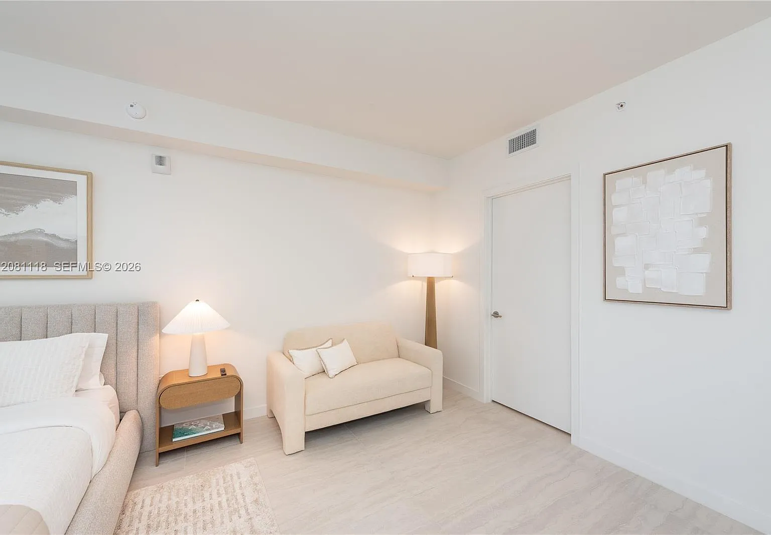 Studio, 539 sqft, $3,200 — Photo 1