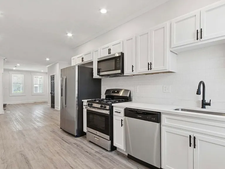 2582 Edmondson Ave — Photo 9