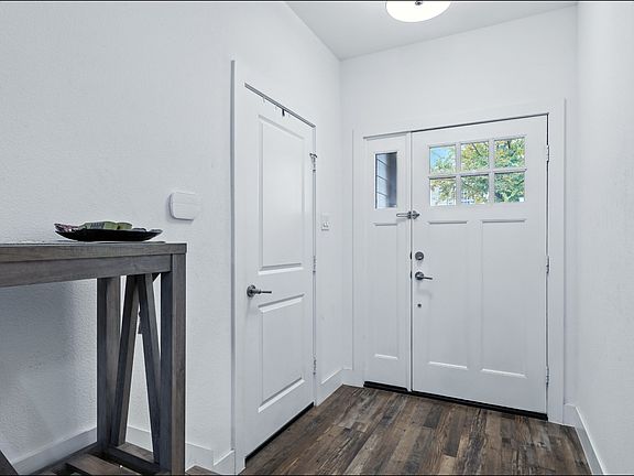 4th image of 119 Canonbury Dr