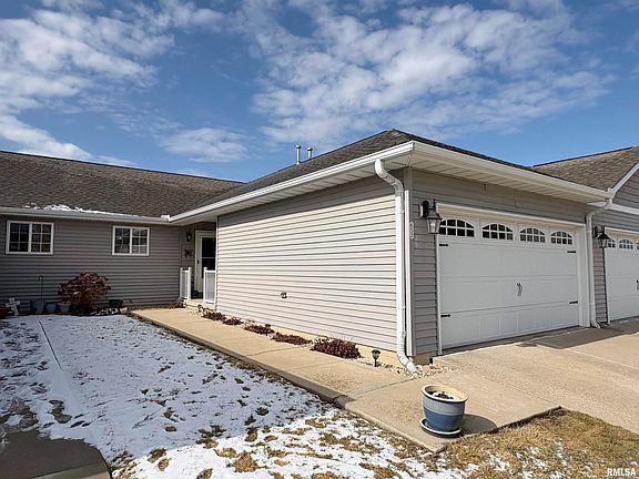 2nd image of 652 Bittersweet Ave