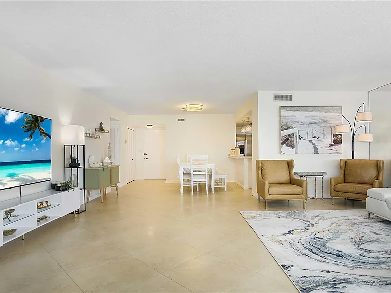 3430 Galt Ocean Dr #802 — Photo 16