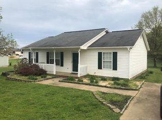 571 Burnetts Rd, Chesnee, SC 29323