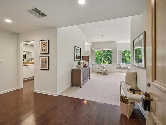 3rd image of 300 Deer Valley Road #3B