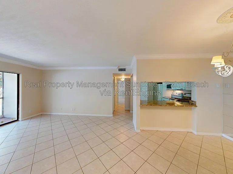 1015 Green Pine Blvd #C2 — Photo 2